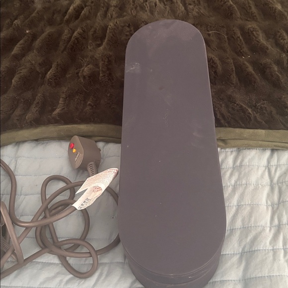 Dyson Hair Tool in Metallic Gray and Copper - Picture 3 of 3